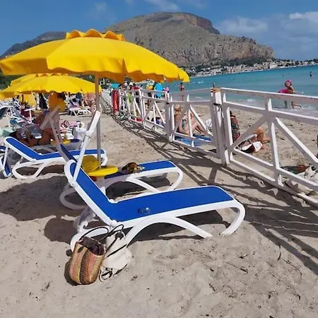 Διαμέρισμα Alessi Design Tra Centro E Mare Παλέρμο